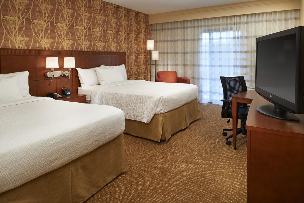 Hotel Courtyard By Marriott Chicago Waukegan / Gurnee Exterior foto