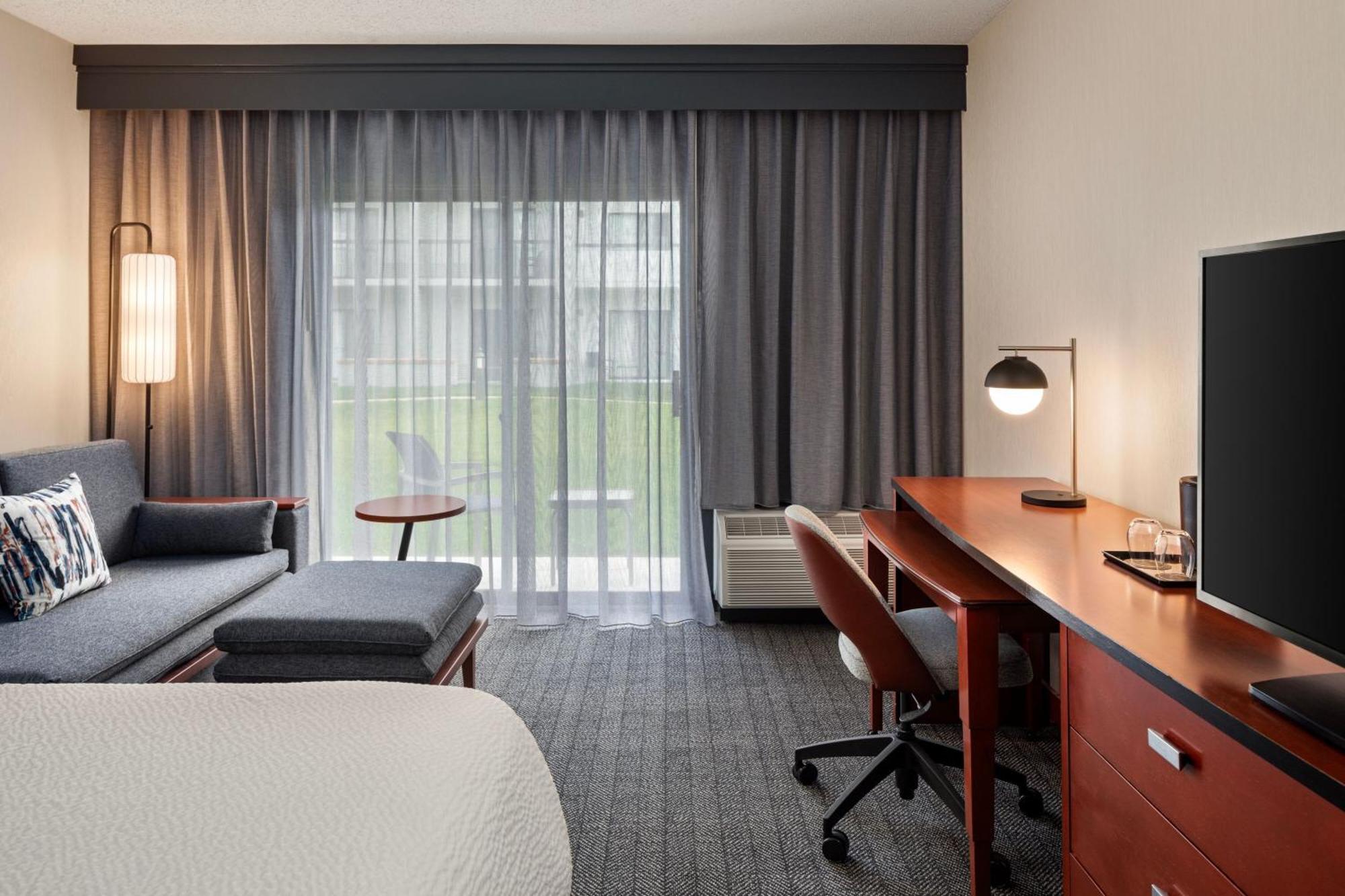 Hotel Courtyard By Marriott Chicago Waukegan / Gurnee Exterior foto