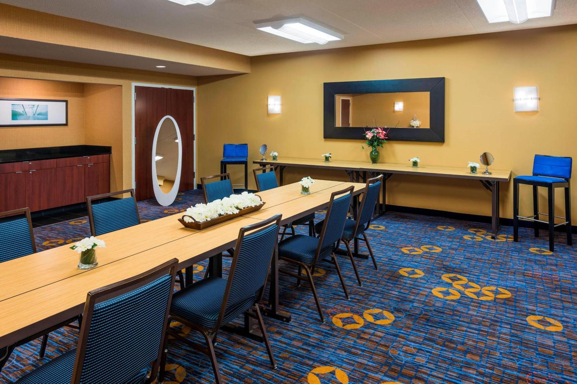 Hotel Courtyard By Marriott Chicago Waukegan / Gurnee Exterior foto